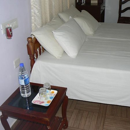 Aroma Home Stay Kochi Eksteriør billede