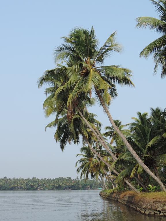 Aroma Home Stay Kochi Eksteriør billede