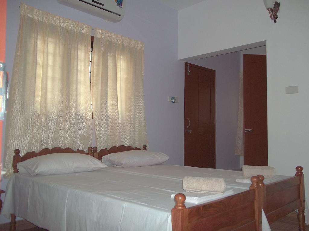 Aroma Home Stay Kochi Eksteriør billede