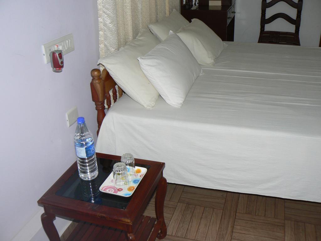 Aroma Home Stay Kochi Eksteriør billede