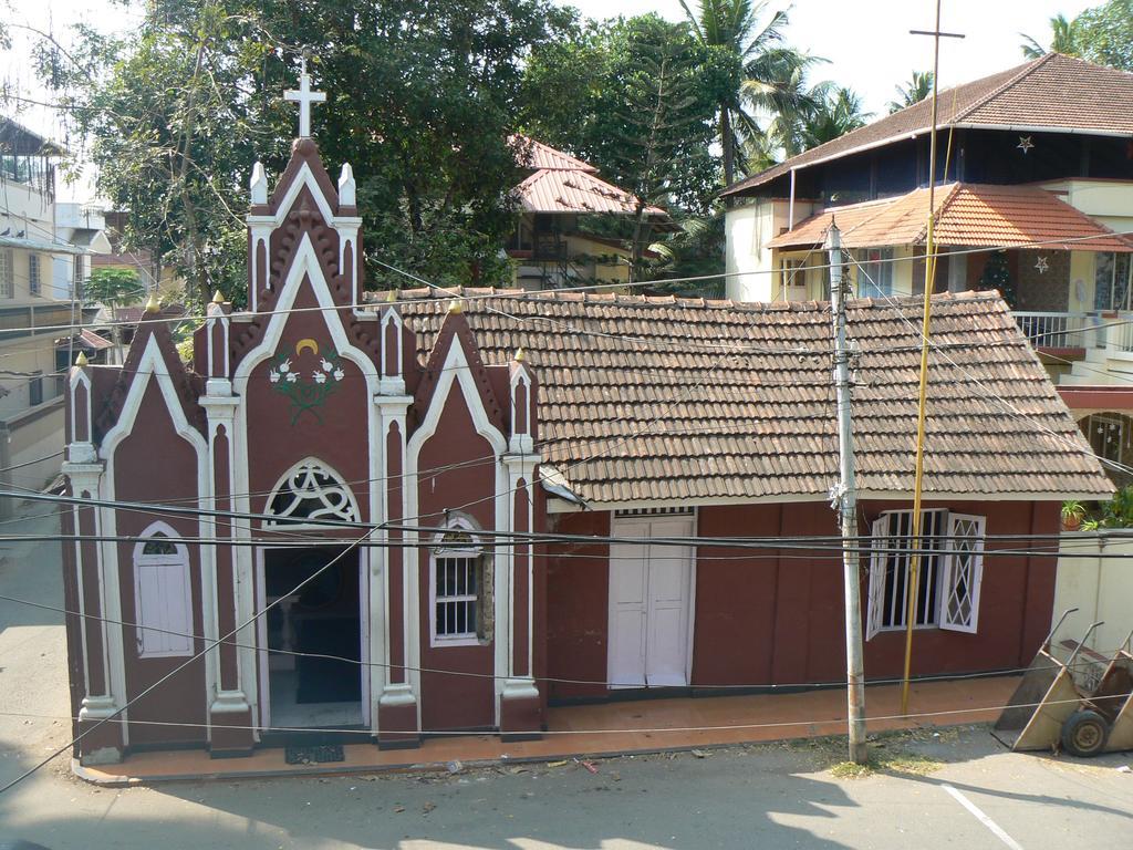 Aroma Home Stay Kochi Eksteriør billede